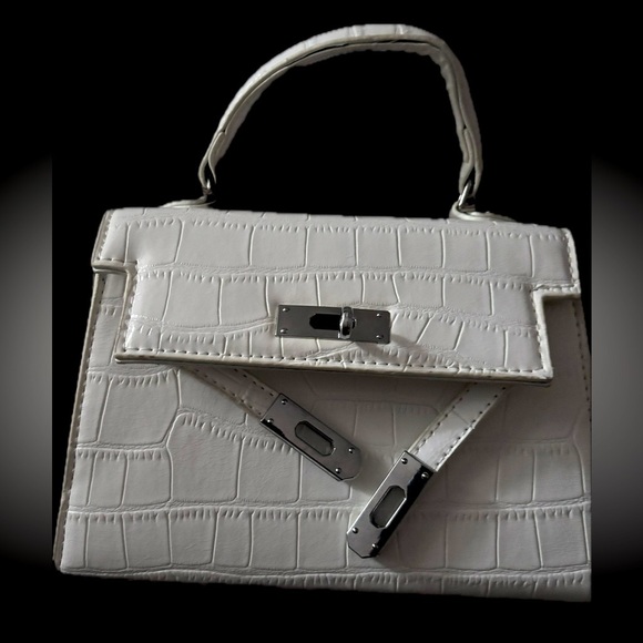 Vintage Faux Crocodile Small Handbag with crossbody strap…FREE Gifts - Picture 2 of 5